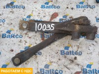 Кронштейн усилителя переднего бампера левый